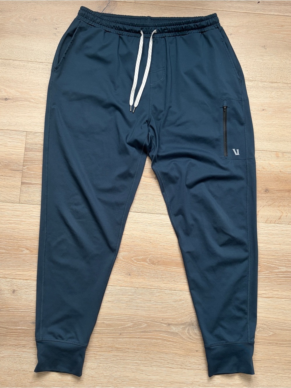 Vuori Sunday Performance Jogger Men’s XL Navy Athletic Jogger *S24